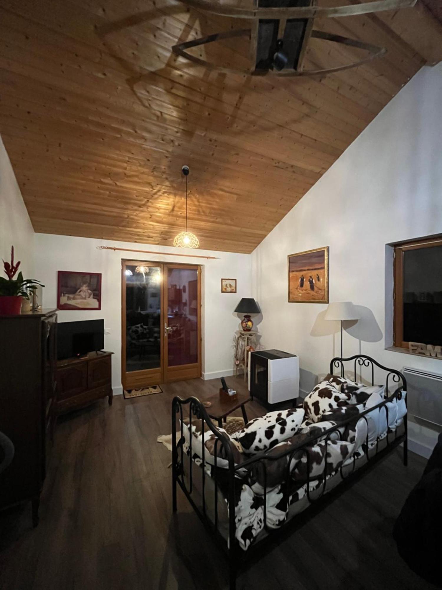 Chez Mamie Villa L'Isle-Jourdain  Ngoại thất bức ảnh