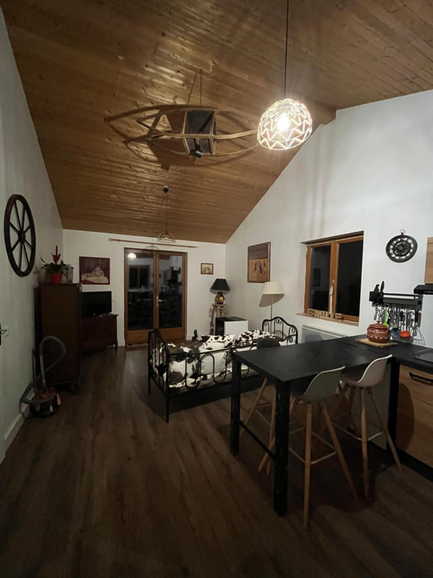 Chez Mamie Villa L'Isle-Jourdain  Ngoại thất bức ảnh