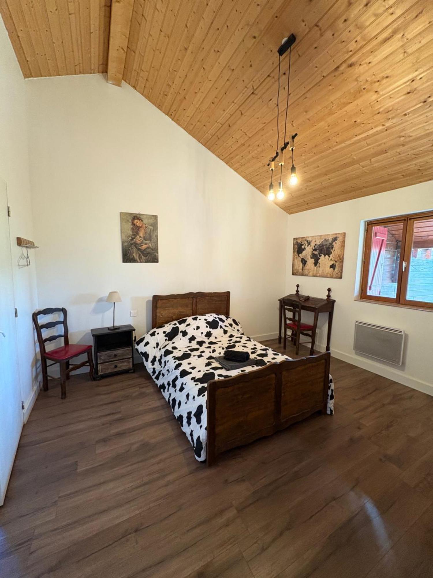 Chez Mamie Villa L'Isle-Jourdain  Ngoại thất bức ảnh